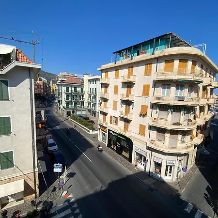 Caruggio Albycocco - Exclusive Apartamento Alassio