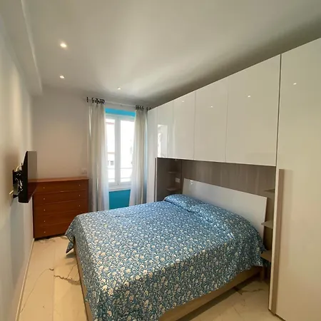 Caruggio Albycocco - Exclusive Alassio